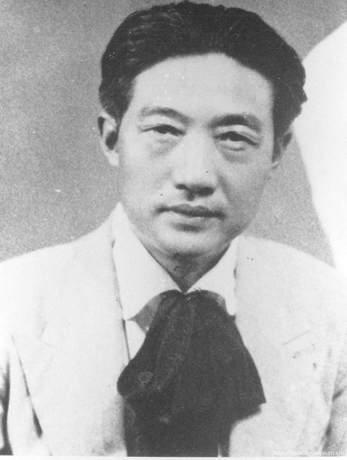 徐悲鸿肖像