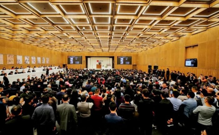 潘天寿《无限风光》以2.875亿元人民币拍卖价成交