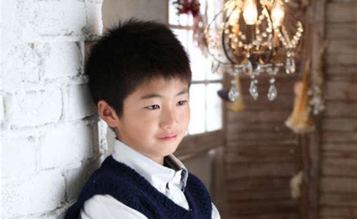 儿童画-  参天（水粉画）-曹宇航-国际青少年美术家_少美联赛