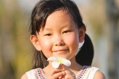 水彩画-我画妈妈-张芮涵-国际青少年美术家_少美联赛