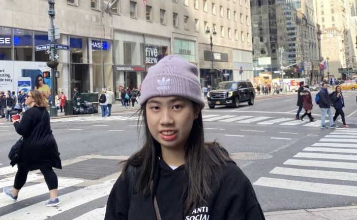 插画_草莓牙刷_罗俐蕴_国际青少年美术家_少美联赛