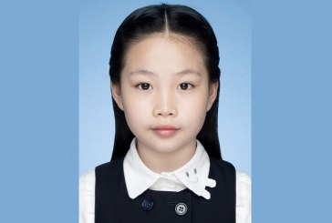 油画_阳光下的微笑_庄羡桐_国际青少年美术家_少美联赛