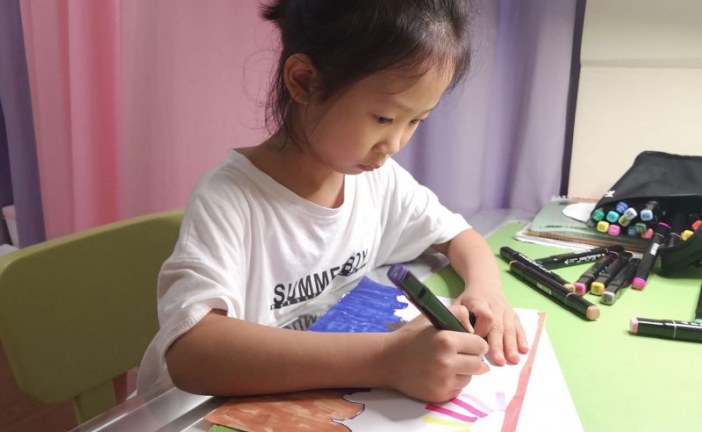 插画_党是阳光我是花_王葆宁_国际青少年美术家_少美联赛