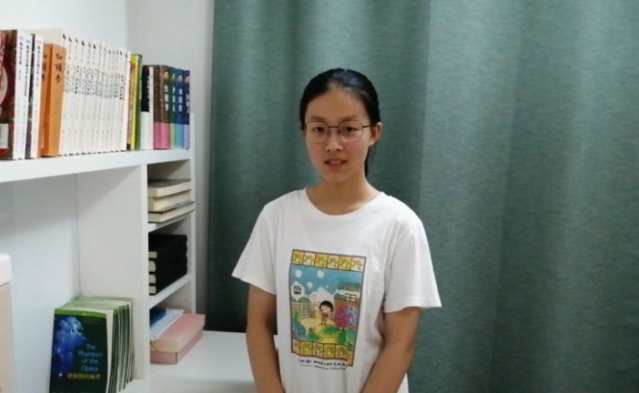 素描_拿起还是放下？_宋欣容_国际青少年美术家_少美联赛
