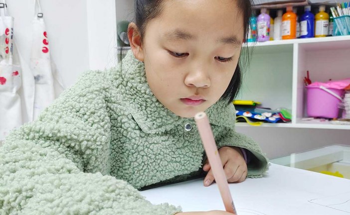 插画_云端之城_张瑾萱_国际青少年美术家_少美联赛