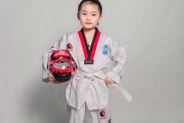 插画_家乡的游乐场_肖彦圻_国际青少年美术家_少美联赛