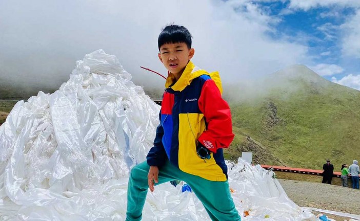 插画_太空之旅_钱昱臣_国际青少年美术家_少美联赛