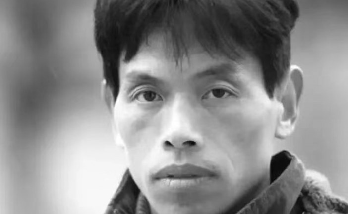 农民熊庆华蜗居画画28年，受尽屈辱，如今一幅画卖130万