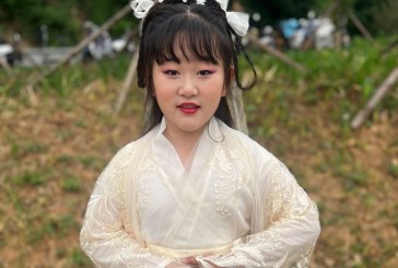 插画_下“鱼”啦_黄梓湉_国际青少年美术家_少美联赛