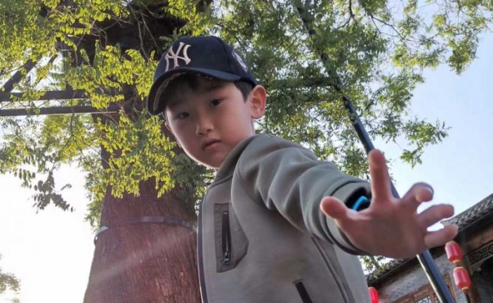 插画_跳收获舞的小土著_苏庚熠_国际青少年美术家_少美联赛