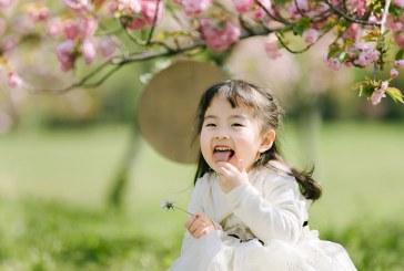 手工画《山川瀑布》胡雨灵_国际青少年美术家_少美联赛