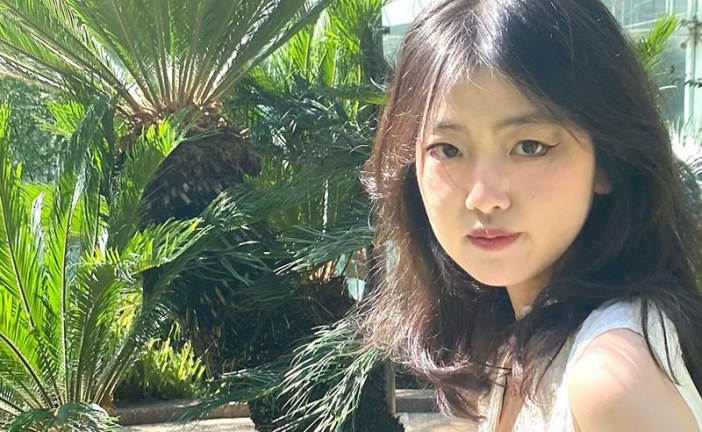 油画《巢》张婷玉_国际青少年美术家_少美联赛