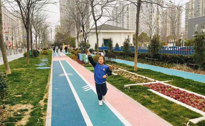 漫画《蛋糕派对》何珞瑜_国际青少年美术家_少美联赛