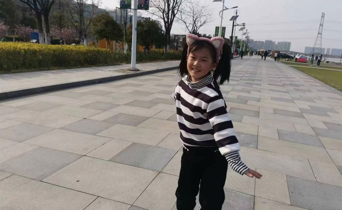 漫画《善待动物，和谐生存》周萓然_国际青少年美术家_少美联赛