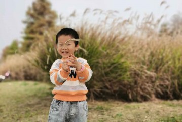 漫画《神奇的靴子》姚宇程_国际青少年美术家_少美联赛