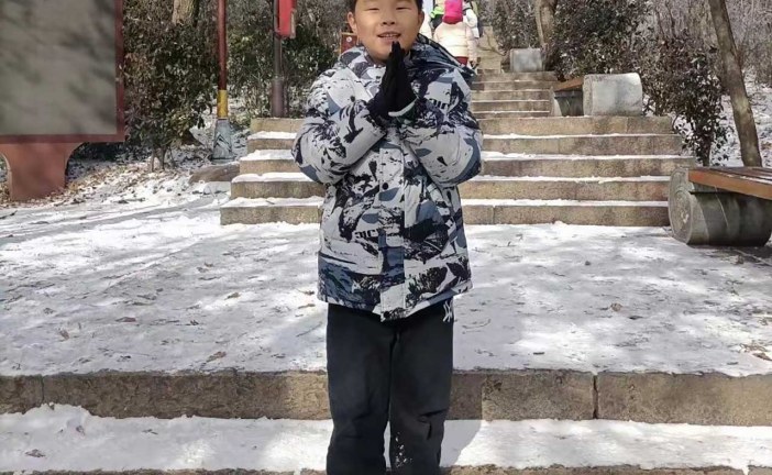 漫画《新陈代械》张凯风_国际青少年美术家_少美联赛