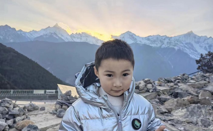 漫画《守护地球》王沐玚_国际青少年美术家_少美联赛