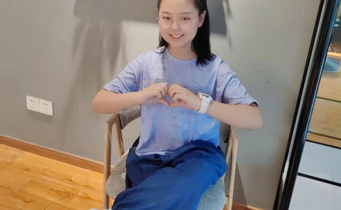 插画《致敬英雄》罗梦羽_国际青少年美术家_少美联赛