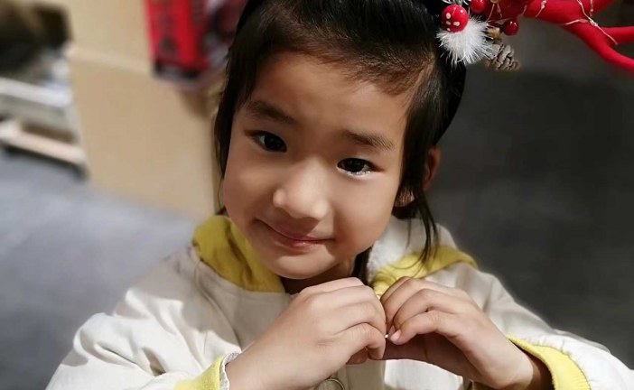 漫画《春日游园记》郁彬彬_国际青少年美术家_少美联赛