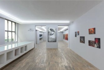 赵银鸥_与画面对抗展览
